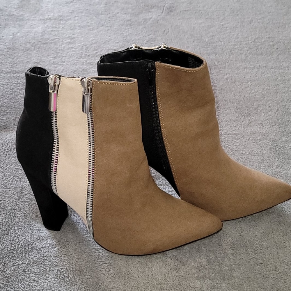 Shoes - Picture 3 of 4